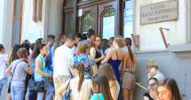 Stire din Cultură-Educație : Bac 2015. Câți candidați au avut note între 8 și 8,99