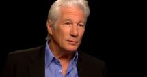 Stire din Actualitate : Actorul Richard Gere, critici dure la adresa preşedintelui Statelor Unite: „Trump distruge Constituţia americană”