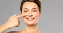 Stire din Sănătate : Rinoplastia vă poate ajuta să vă îmbunătățiți aspectul și funcția nasului