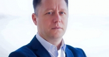 Stire din Politică-Administrație : Primarul Robert Șerban: "Am semnat contractul proiectului Belona. Vrem  să îmbunătățim imaginea orașului Eforie"