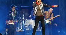 Stire din Actualitate : The Rolling Stones a deschis primul turneu fără Charlie Watts cu un omagiu video adus bteristului