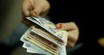 Stire din Social : Ministrul Muncii: "Majorarea salariului minim nu este opțională!"