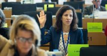 Stire din Cultură-Educație : Comisarul european, Roxana Mînzatu vrea să facă mai atractivă cariera didactică şi să îmbunătăţească programul Erasmus+