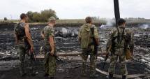 Stire din Actualitate : Alte fragmente umane, printre rămășițele epavei avionului malaezian