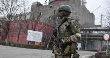 Atacurile ruseşti se intensifică în Doneţk. Preşedintele Zelenski cere mai multe arme