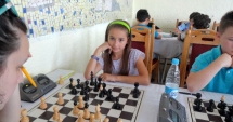 Stire din Sport : Șahiștii constănțeni, ultimele strategii, la Memorialul "Gologan"