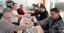 Stire din Sport : Experiența a făcut diferența! Cine sunt campionii Cupei 1 Decembrie la șah