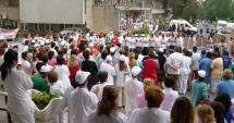 Stire din Sănătate : Cu câte se măresc salariile medicilor în 2015