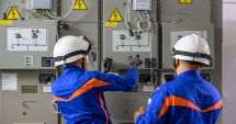 Stire din Social : Creşte valoarea salariului minim brut pe ţară