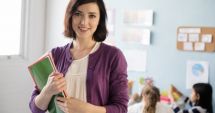 Stire din Cultură-Educație : Salariile profesorilor cresc și în 2020