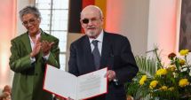 Salman Rushdie, recompensat cu Premiul pentru Pace la Târgul Internaţional de Carte de la Frankfurt