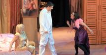 Stire din Cultură-Educație : "Să ne răzbunăm, iubito!" revine la Teatrul de Stat