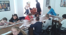 Stire din Cultură-Educație : Șansa de a descoperi micii artiști din băncile școlii