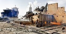 Stire din Economie : Șantierele de dezmembrare a navelor din Asia de Sud fac zeci de victime
