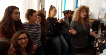 Stire din Cultură-Educație : Elevii  de la "Madgearu", dornici să înceapă o carieră de succes
