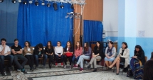 Stire din Social : Cum sărbătoresc elevii din Medgidia Săptămâna Voluntariatului