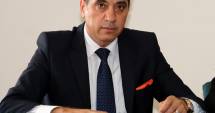 Stire din Politică-Administrație : "Șapte studenți vor face practică la cabinetul meu senatorial"