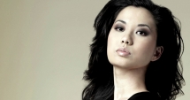 Stire din Cultură-Educație : Violonista Sarah Chang și actorul  Ion Caramitru vor oferi un show  de excepție, "Sub semnul lui Ovidius"
