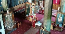 Stire din Cultură-Educație : Sărbătoare la Biserica Greacă și parastas  pentru Arhiepiscopul Lucian