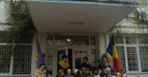 Stire din Cultură-Educație : Sărbătoare  și recunoștință,  la Școala  "Remus Opreanu"