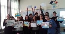 Stire din Cultură-Educație : Elevii de la Liceul "Nicolae Bălcescu" din Medgidia caută soluții pentru salvarea mării