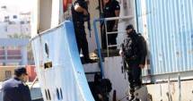 Stire din Actualitate : Șase containere cu arme ilegale, descoperite pe o navă în Grecia