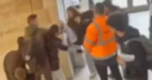 Stire din Eveniment : Bătaie ca în filme pe aeroport! Scandal pornit în avion, continuat la Sosiri