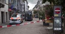 Stire din Actualitate : Atac cu drujba în Elveția / Cel puțin cinci persoane au fost rănite. Granița cu Germania este închisă!