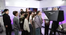 Stire din Cultură-Educație : O zi în redacție. Elevii din Cernavodă au descoperit culisele jurnalismului