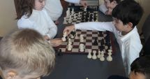 Stire din Cultură-Educație : Concurs de șah, de Ziua Unirii, la Școala nr. 29 "Mihai Viteazu" din Constanța