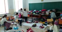 Stire din Cultură-Educație : Elevii din Costinești duc daruri  colegilor din Lipnița