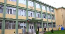 Stire din Cultură-Educație : Ce a stabilit consiliul profesoral al Școlii "Dan Barbilian"