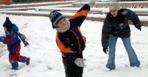 Stire din Social : Încă o zi de vacanță pentru elevi! Școlile decid dacă mâine se fac cursuri