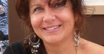 Stire din Social : Scriitoarea Nathalie de Broc își lansează cartea la Constanța