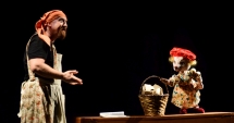 Stire din Cultură-Educație : Scufița Roșie revine pe scena Teatrului "Căluțul de Mare"