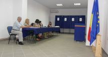 Stire din Politică-Administrație : S-a stabilit cu cât vor fi plătite persoanele implicate în organizarea alegerilor locale și europarlamentare din 9 iunie