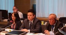 Stire din Economie : Se dau lupte grele cu proprietarii de flote care se opun reducerii emisiilor de gaze în atmosferă