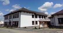 Stire din Eveniment : Un consilier local a venit la ședință înarmat cu un pistol. Primarul a sunat la 112