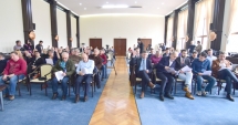 Stire din Politică-Administrație : CJC a decis! Navetiștii din Năvodari vor circula în continuare claie peste grămadă