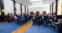 Stire din Politică-Administrație : Ședință solemnă la CJC pentru susținerea Declarației  de Unire  cu Republica Moldova