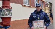Stire din Cultură-Educație : Povestea șefului de promoție care a renunțat la diploma de inginer pentru cariera militară