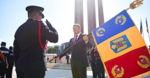 Stire din Eveniment : Șeful ISU Dobrogea  a primit Drapelul de Luptă din partea președintelui României