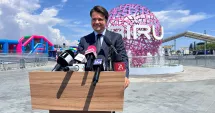 Stire din Social : O nouă atracție pe litoral. Nibiru își deschide oficial porțile astăzi