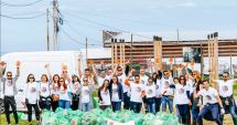 Stire din Social : Semnal de alarmă pe malul mării. Prima structură de "Artă din gunoaie", la Vama Veche