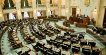 Stire din Politică-Administrație : Când își alege Senatul președintele. Luni, senatorii merg la deschiderea anului școlar