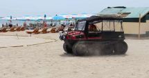 Stire din Eveniment : O persoană s-a înecat în zona Sunny Beach din Mamaia. Primește primul ajutor