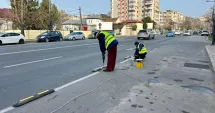 Stire din Politică-Administrație : Confort Urban montează separatori de trafic pe bulevardul 1 Mai pentru banda dedicată transportului public