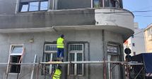 Stire din Politică-Administrație : Se reabilitează clădirile aflate în proprietatea municipalității