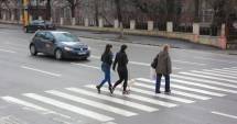 Stire din Eveniment : Sexagenară lovită de mașină pe trecerea de pietoni