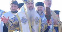 Stire din Cultură-Educație : Sfânta Liturghie și procesiune cu patru ierarhi, la Constanța